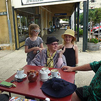 Mumzum with my daughters